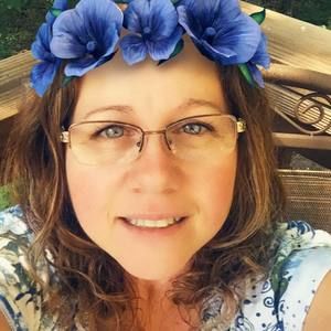 Meet your Posher, Deborah